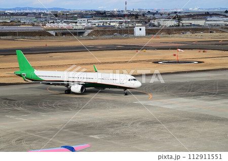 仙台国際空港 展望デッキから見た飛行機 仙台国際空港 展望デッキから見た飛行機 112911551