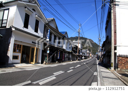 佐賀県有田町 風情あるやきものの町の散策コースの風景 佐賀県有田町 風情あるやきものの町の散策コースの風景 112912751