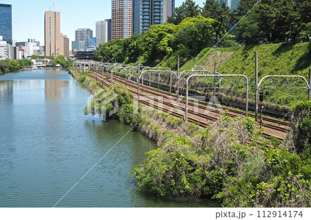 旧江戸城の牛込濠【東京都千代田区】 旧江戸城の牛込濠【東京都千代田区】 112914174