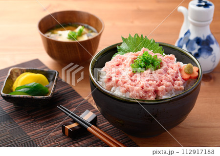 ねぎとろ丼 まぐろのたたき丼　 112917188