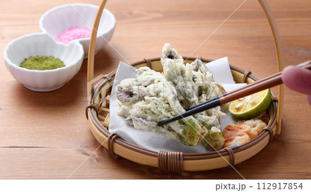 山菜の王様 タラの芽の天ぷら 112917854