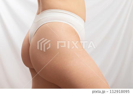Real Natural human skin . No retouch . body 112918095