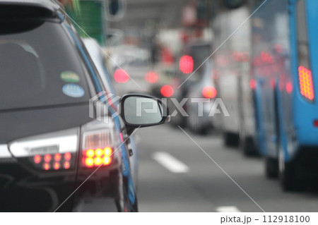 高速道路の渋滞 112918100