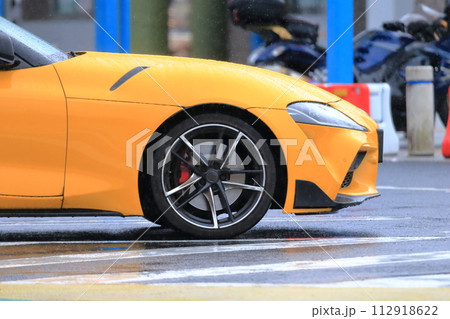 国産の黄色いスポーツカー 国産の黄色いスポーツカー 112918622