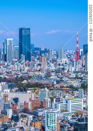 日本の東京都市景観 東京シティビュー。麻布台ヒルズや東京タワーなどを望む 112920203