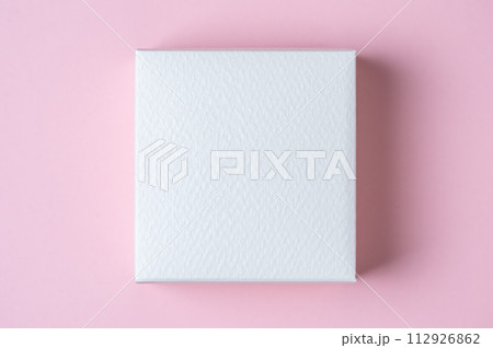真上から見た柄の無いパッケージ・化粧箱・カートン・ケース|無地 真上から見た柄の無いパッケージ・化粧箱・カートン・ケース|無地 112926862