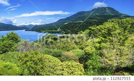 夏の恩賜箱根公園 展望台から芦ノ湖や駒ヶ岳を眺める【神奈川県・箱根町】 夏の恩賜箱根公園 展望台から芦ノ湖や駒ヶ岳を眺める【神奈川県・箱根町】 112927555