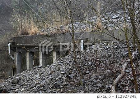 埋まったロックシェッド 埋まったロックシェッド 112927848