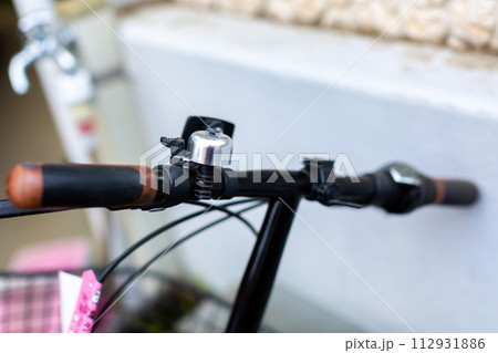 粗大ごみに出した自転車 112931886