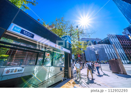 日本の東京都市景観 希望の光…明日へ。脱コロナ、銀座駅出入口や数寄屋橋の交差点などを望む=16日 日本の東京都市景観 希望の光…明日へ。脱コロナ、銀座駅出入口や数寄屋橋の交差点などを望む=16日 112932293