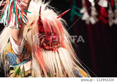 迫力満点　石見神楽 112942220