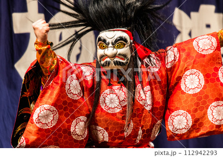 迫力満点　石見神楽 112942293