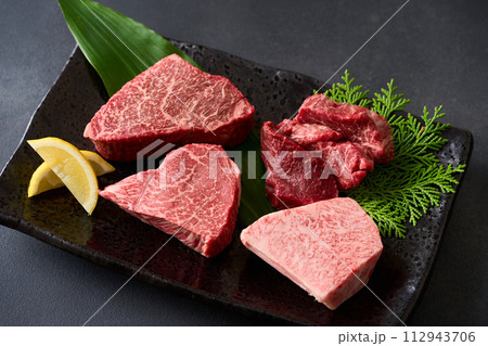 国産和牛　色々な部位の盛り合わせ　 112943706