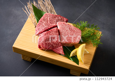 国産和牛 色々な部位の盛り合わせ  国産和牛 色々な部位の盛り合わせ  112943724