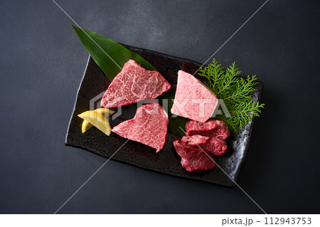 国産和牛　色々な部位の盛り合わせ　 112943753