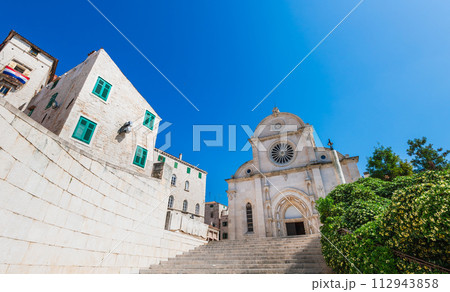 クロアチア　世界遺産　聖ヤコブ大聖堂 112943858