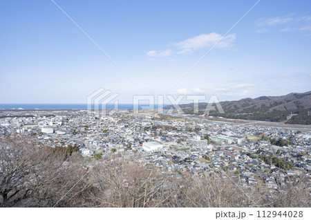 新潟 村上城跡から望む村上市街 新潟 村上城跡から望む村上市街 112944028