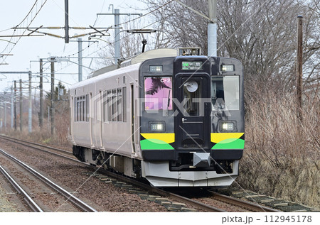 室蘭本線 虎杖浜 JR北海道 737系 C-2編成(札幌) 室蘭本線 虎杖浜 JR北海道 737系 C-2編成(札幌) 112945178