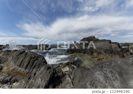 荒崎海岸からの富士山 荒崎海岸からの富士山 112946190