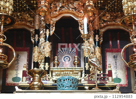 真宗大谷派(東本願寺)の仏壇 仏具の飾り方3 真宗大谷派(東本願寺)の仏壇 仏具の飾り方3 112954883