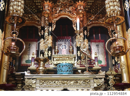 真宗大谷派(東本願寺)の仏壇 仏具の飾り方4 真宗大谷派(東本願寺)の仏壇 仏具の飾り方4 112954884
