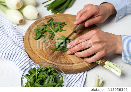 Green onion, concept of fresh vegetable, fresh raw food 112956343