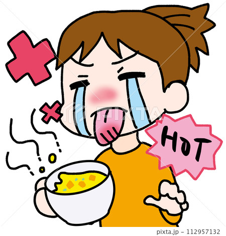 熱いものを口にして泣く猫舌の女性 熱いものを口にして泣く猫舌の女性 112957132