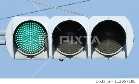 青信号 LED信号機 112957196