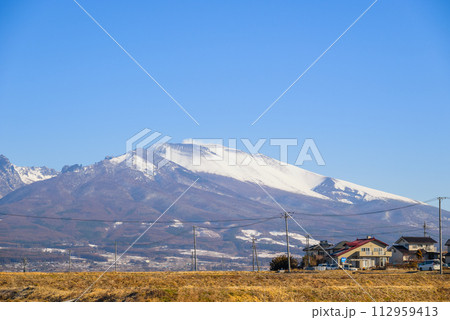 佐久市から眺める浅間山【3月】 112959413