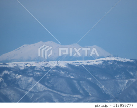 残雪期の黒斑山(車坂山から見た美ヶ原と御嶽山) 残雪期の黒斑山(車坂山から見た美ヶ原と御嶽山) 112959777