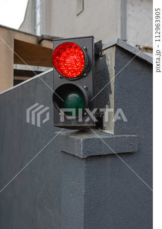 Red Traffic Light 112963905