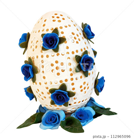 Egg blue roses 112965096