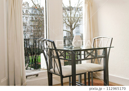 Dining table angle Dining table angle 112965170