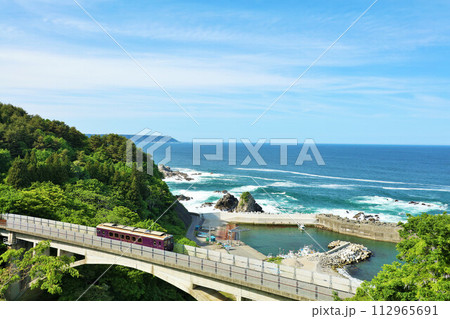 岩手県 青空と青い海の三陸鉄道 岩手県 青空と青い海の三陸鉄道 112965691