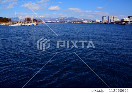 箱館・西波止場と金森赤レンガ倉庫の歴史的情緒 112968692