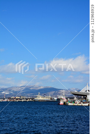 箱館・西波止場と金森赤レンガ倉庫の歴史的情緒 112968919