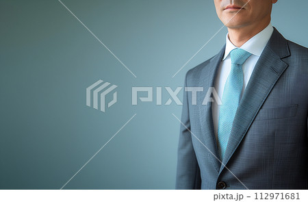 スーツを着た男性、横長画像 /AI生成 スーツを着た男性、横長画像 /AI生成 112971681