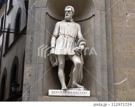 Benvenuto cellini statue in the Uffizi courtyard, in Florence. Benvenuto cellini statue in the Uffizi courtyard, in Florence. 112971724