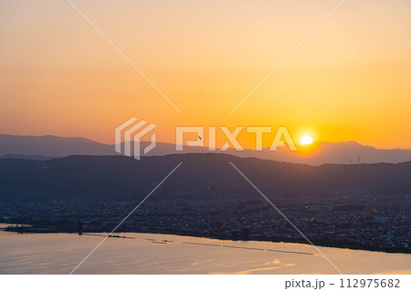 【サンセット素材】立石公園から見るサンセット【長野県】 112975682