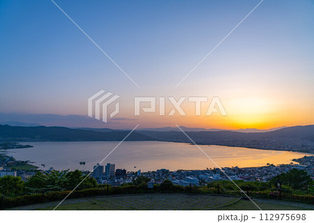 【サンセット素材】立石公園から見るサンセット【長野県】 【サンセット素材】立石公園から見るサンセット【長野県】 112975698
