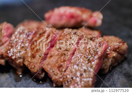 サーロインステーキ サーロインステーキ 112977520