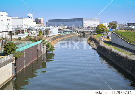 戸田公園堤防からの眺め 笹目川 排水機場 物流倉庫 戸田公園堤防からの眺め 笹目川 排水機場 物流倉庫 112979734