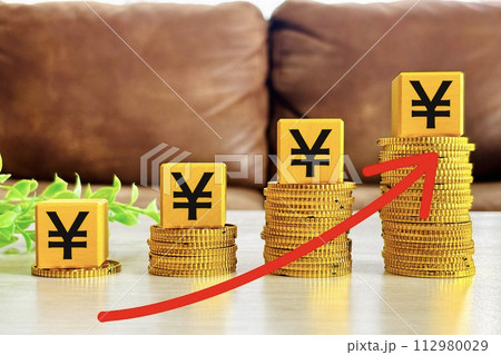 お金が増える・日本円の積立イメージ お金が増える・日本円の積立イメージ 112980029
