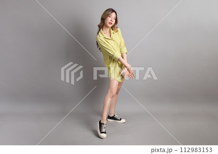 Young Asain Woman Young Asain Woman 112983153