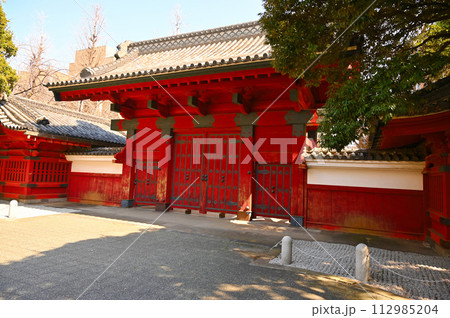 東京大学　赤門　文京区 112985204