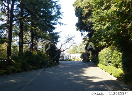 東京都庭園美術館 東京都港区白金台 旧朝香宮邸公益財団法人東京都歴史文化財団 庭園 池 林 新館 東京都庭園美術館 東京都港区白金台 旧朝香宮邸公益財団法人東京都歴史文化財団 庭園 池 林 新館 112985574