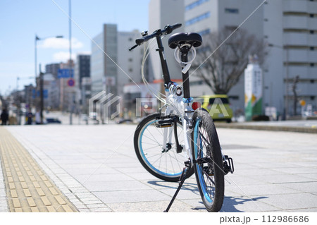 水戸駅南口付近の風景と自転車 112986686