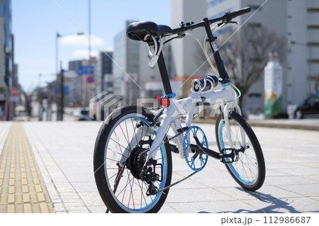 水戸駅南口付近の風景と自転車 112986687