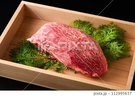 国産黒毛和牛、モモ肉（シンシン）1.7kg 112995637