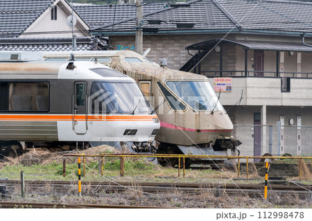 【宮津線】西舞鶴運転所で休む列車 112998478